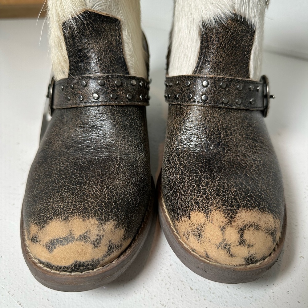 Sterling River Cowhide Harness Women’s 7.5 Western Ankle Boots Hair On Hide - Picture 3 of 10
